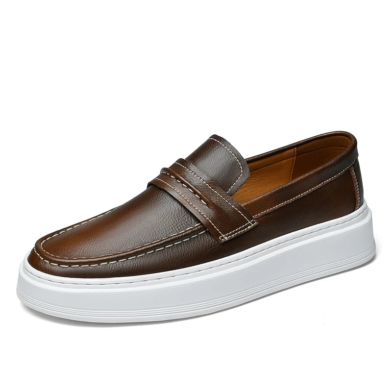 Sapatos de barco em pele