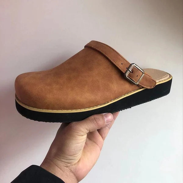 Tamancos de estilo antigo