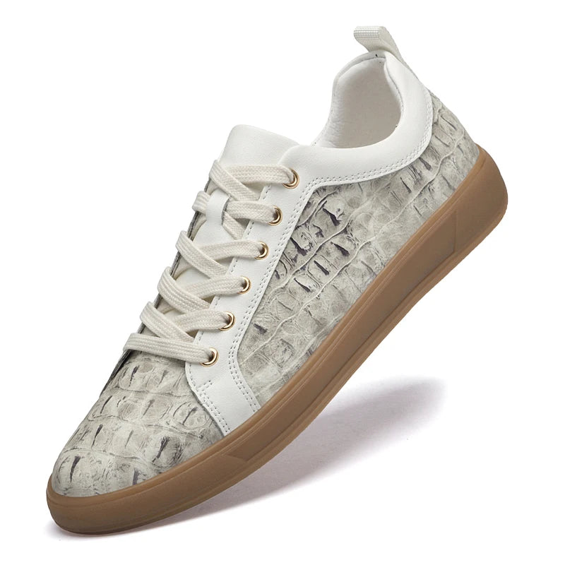 Sapatos elegantes em couro genuíno