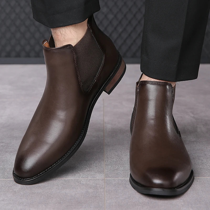 Botas de couro elegantes