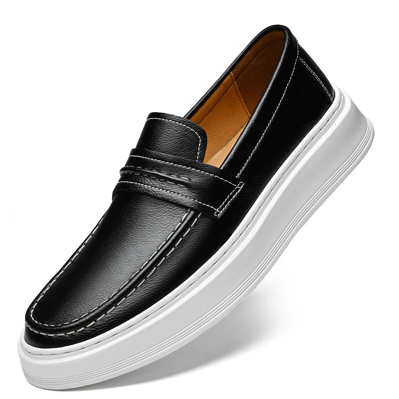 Sapatos de barco em pele