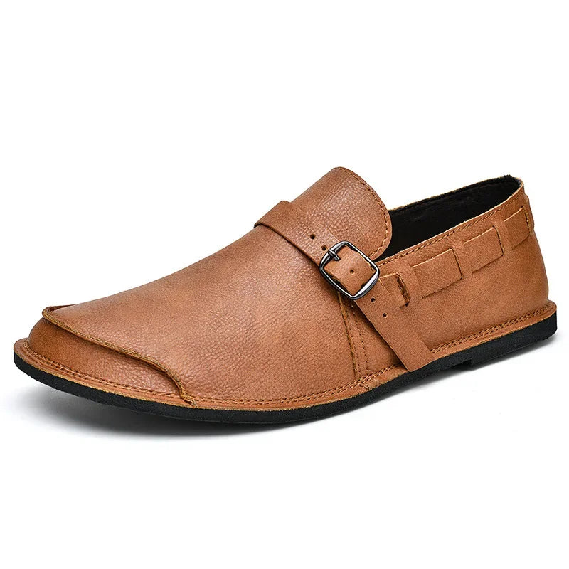Mocassins de couro com fivela