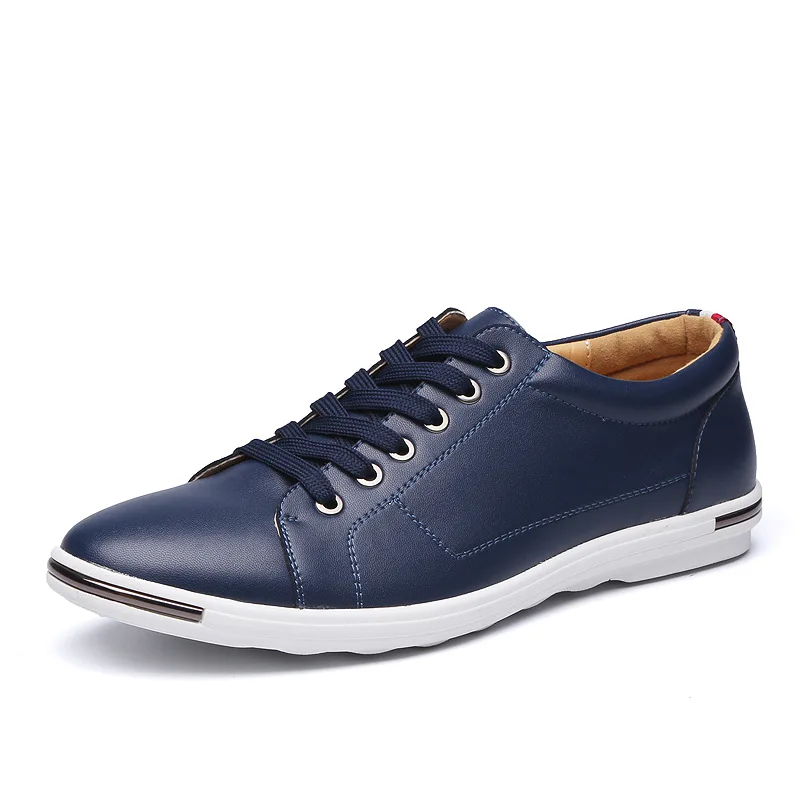 Sapatos de couro elegantes