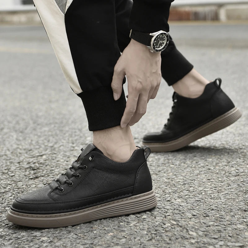 Sapatos Oxford elegantes de couro alto