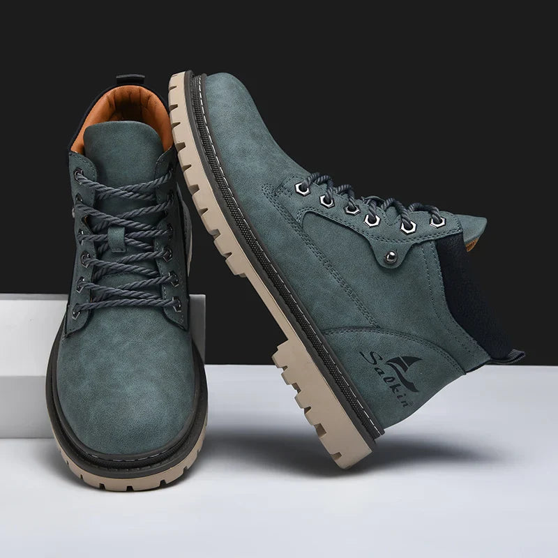 Botas de couro elegantes
