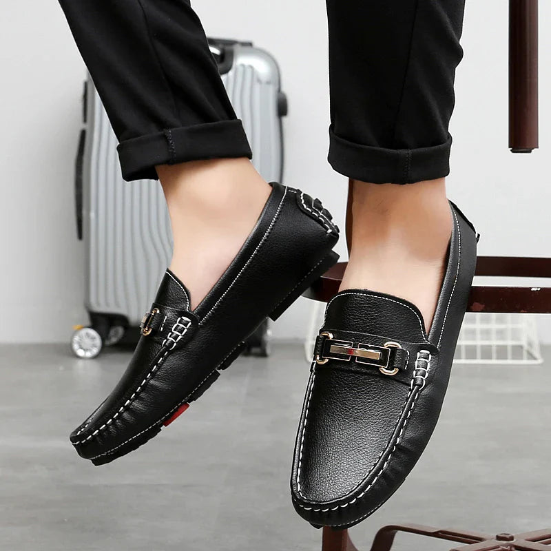 Mocassins em pele genuína
