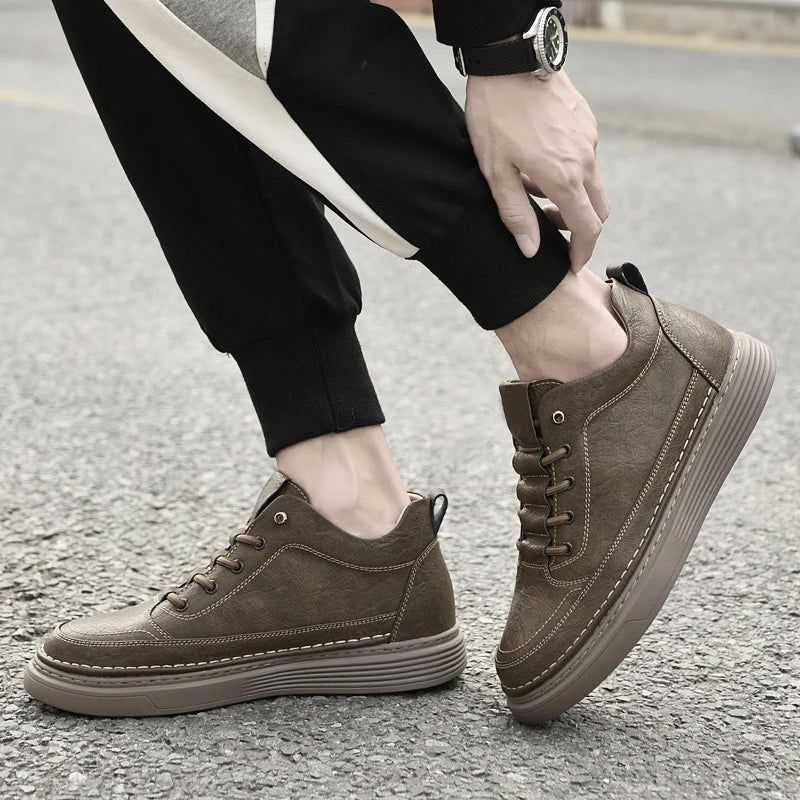 Sapatos Oxford elegantes de couro alto