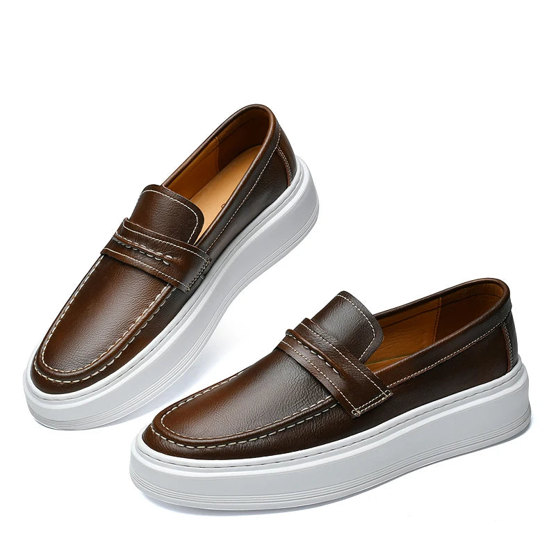 Sapatos de barco em pele