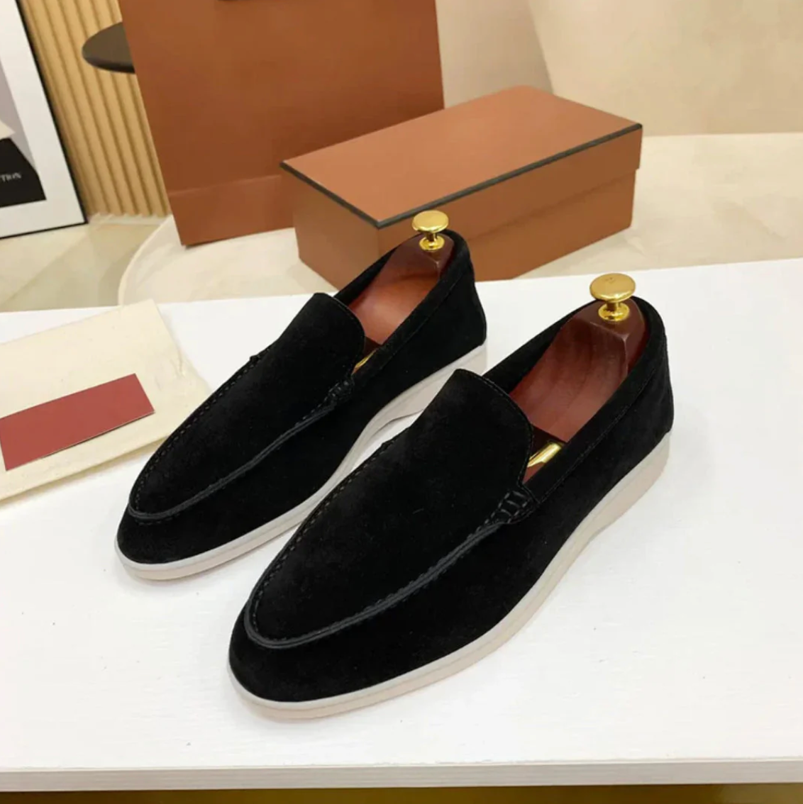 Mocassins clássicos de camurça