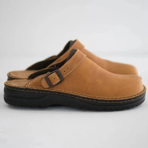 Tamancos de estilo antigo