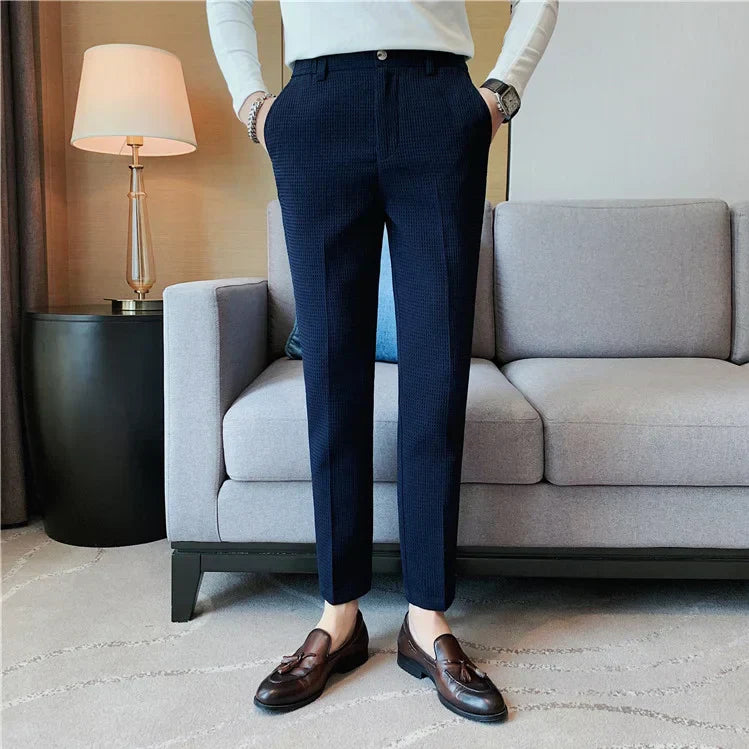 Calças elegantes para homem