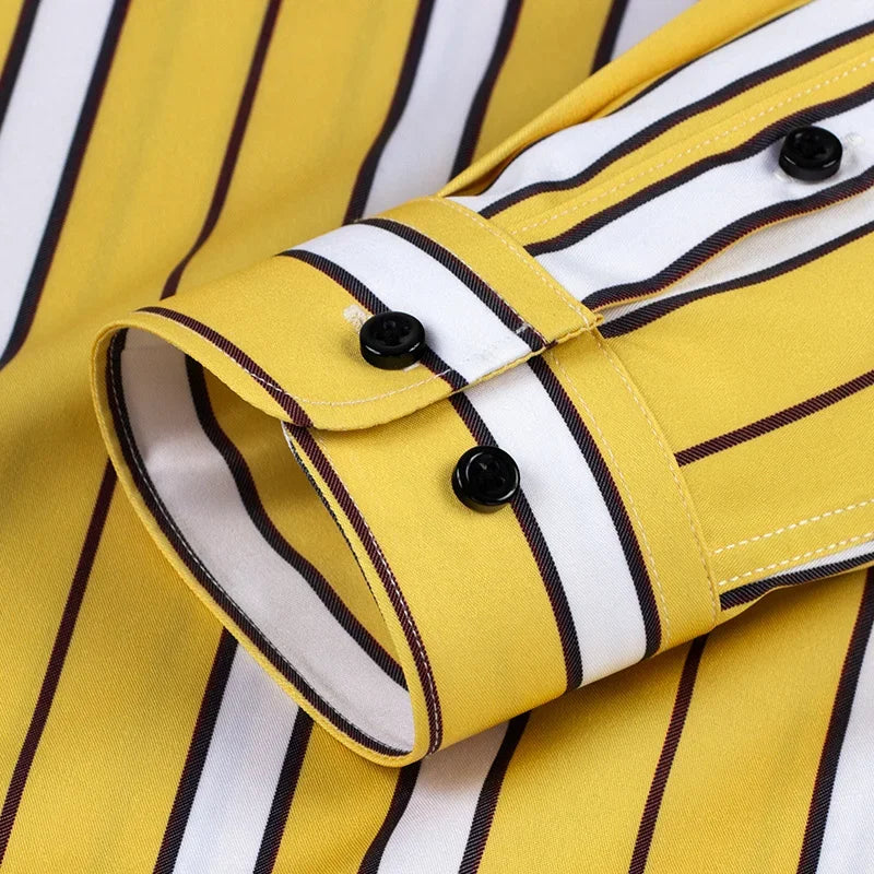 Camisa casual às riscas para homem