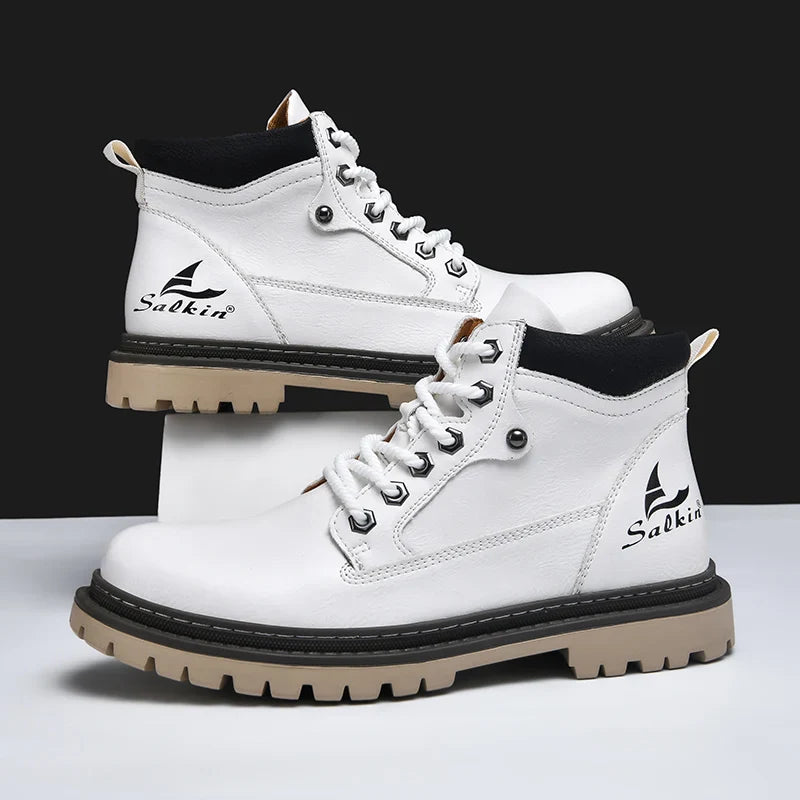 Botas de couro elegantes
