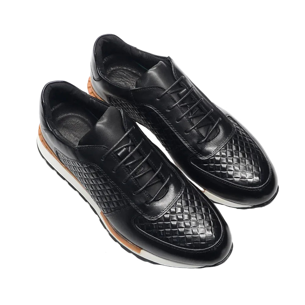 Sapatos de couro elegantes