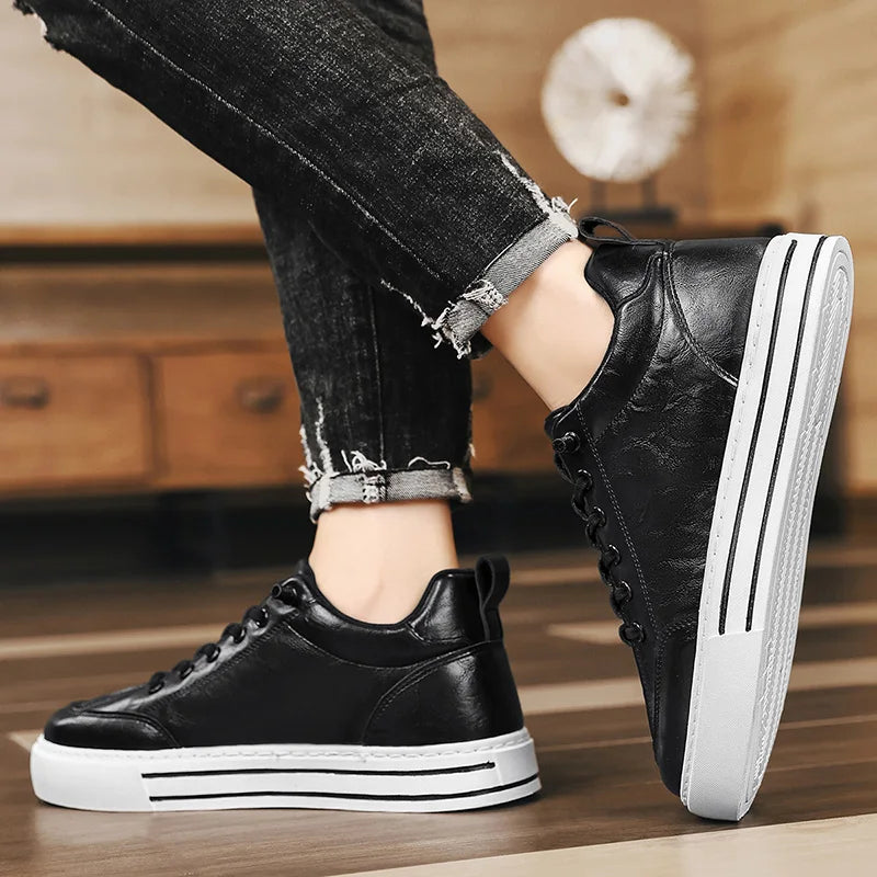 Sapatos de couro elegantes