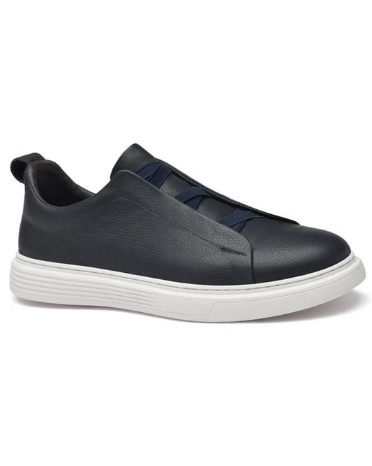Sapatos de couro elegantes