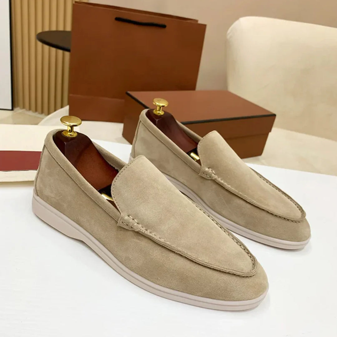 Mocassins clássicos de camurça