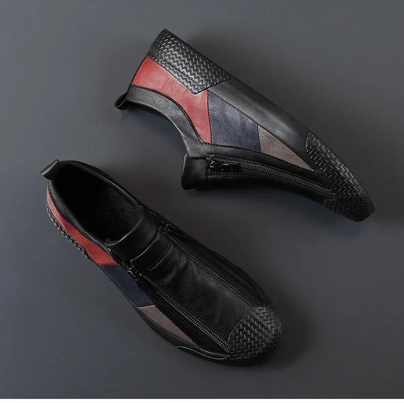 Sapatos de couro com fecho