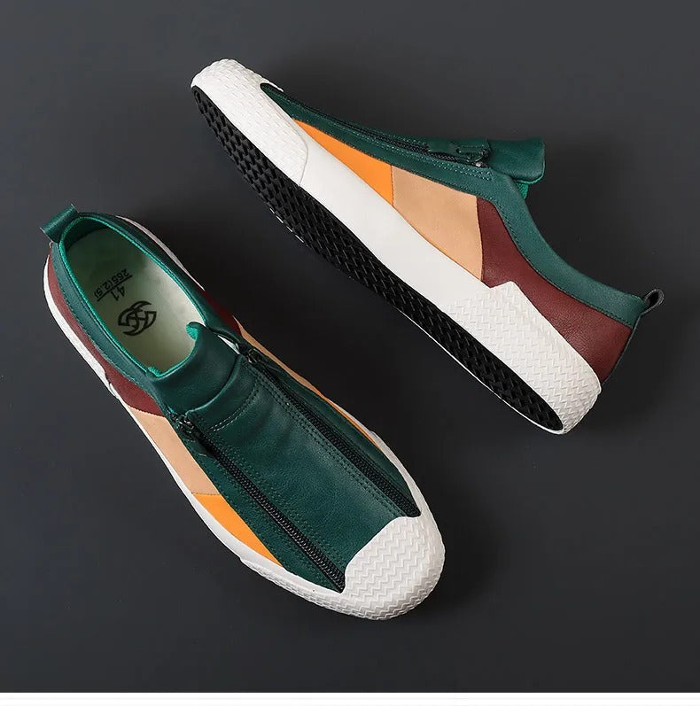 Sapatos de couro com fecho