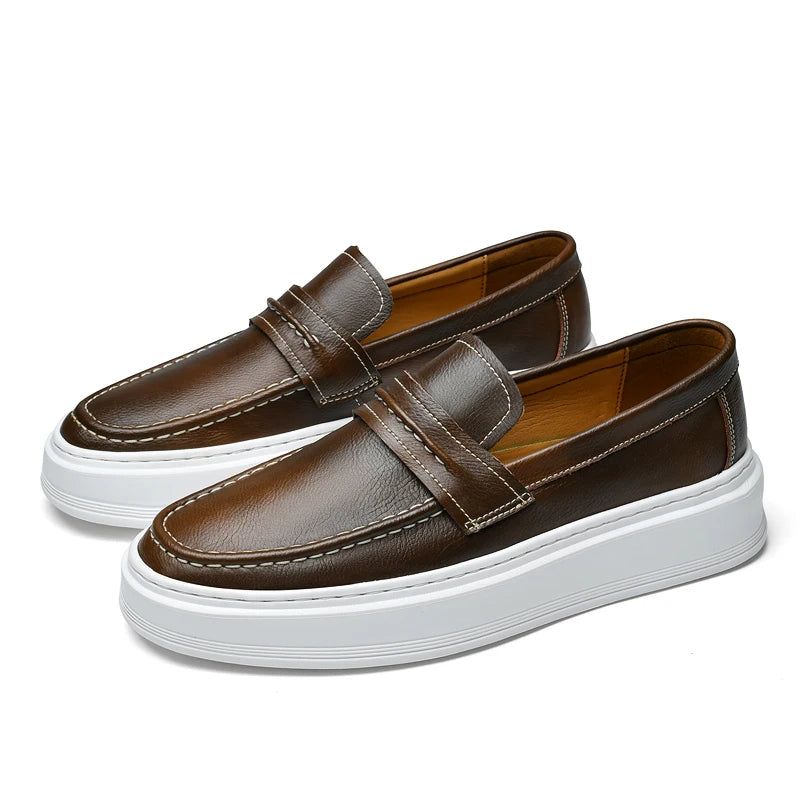 Sapatos de barco em pele