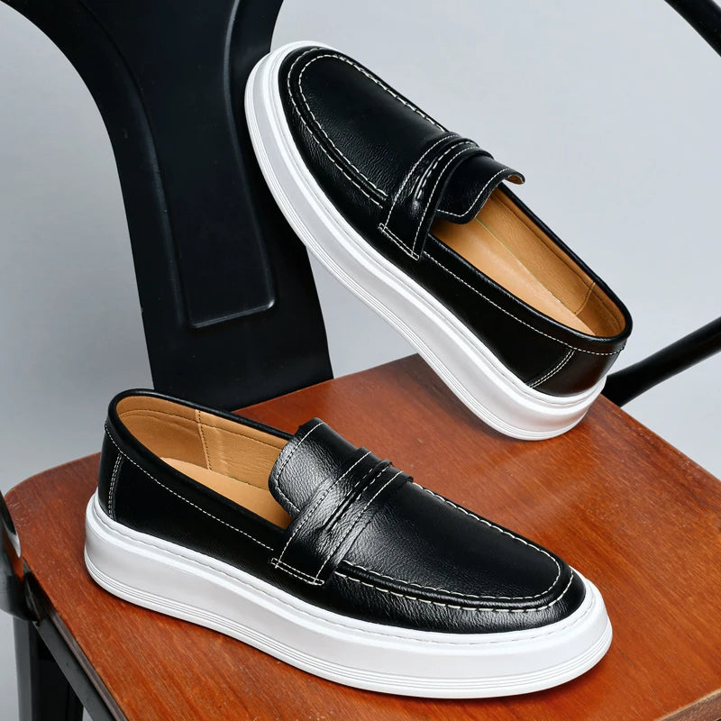 Sapatos de barco em pele