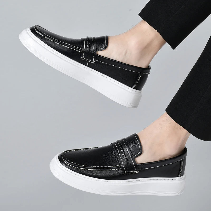 Sapatos de barco em pele