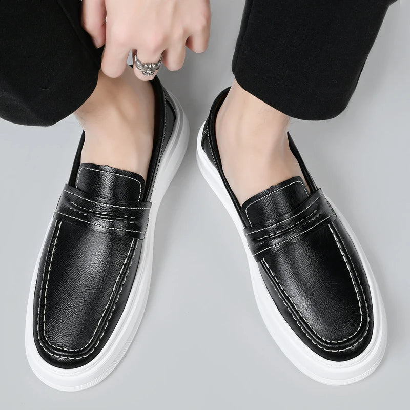 Sapatos de barco em pele