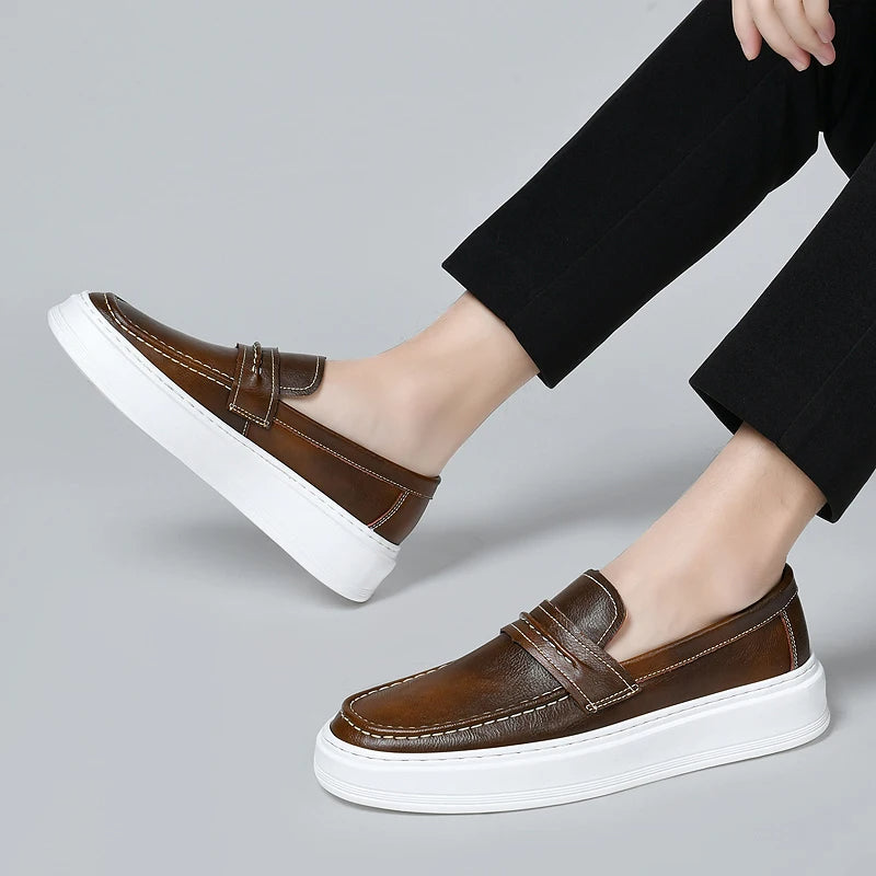 Sapatos de barco em pele