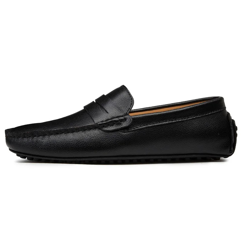Mocassins casuais de verão em pele