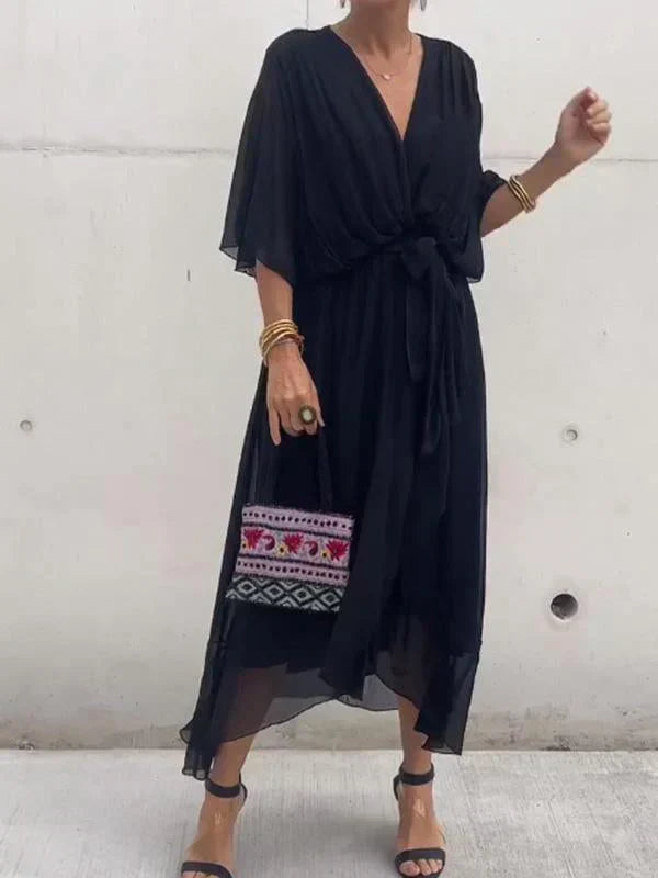 Vestido em chiffon de seda com decote em V