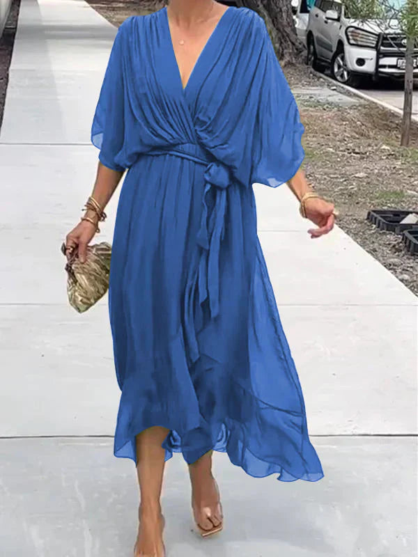 Vestido em chiffon de seda com decote em V