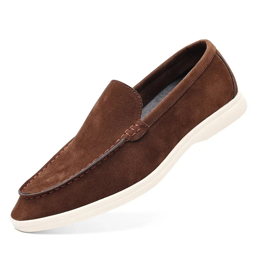Mocassins clássicos de camurça