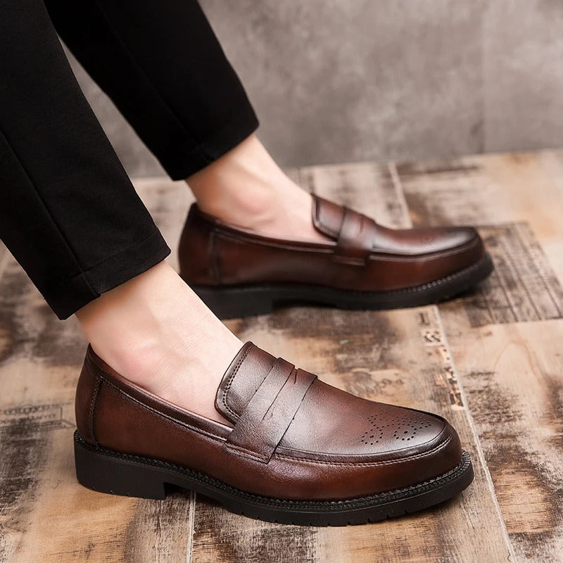 Mocassins britânicos elegantes