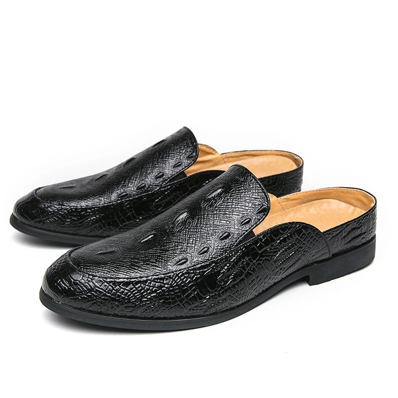Sapatos elegantes com estampado de crocodilo