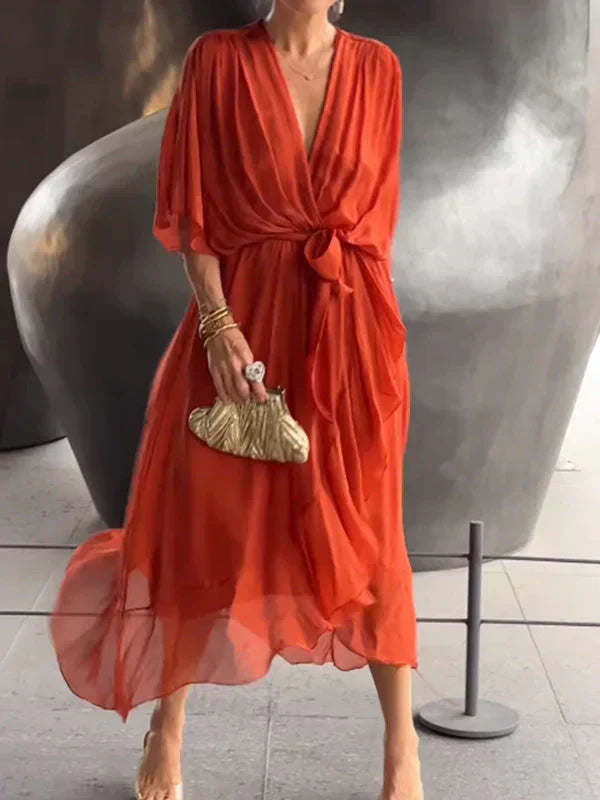 Vestido em chiffon de seda com decote em V