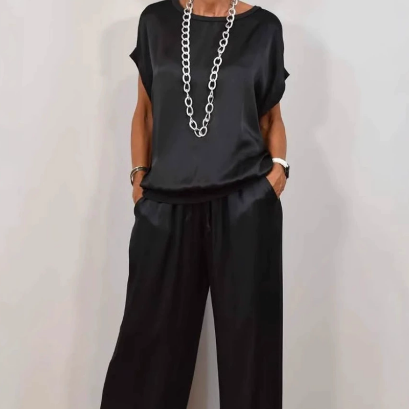 Conjunto feminino elegante